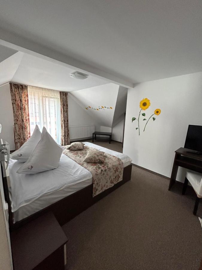 Casa Mia Hotell Moeciu De Sus Eksteriør bilde