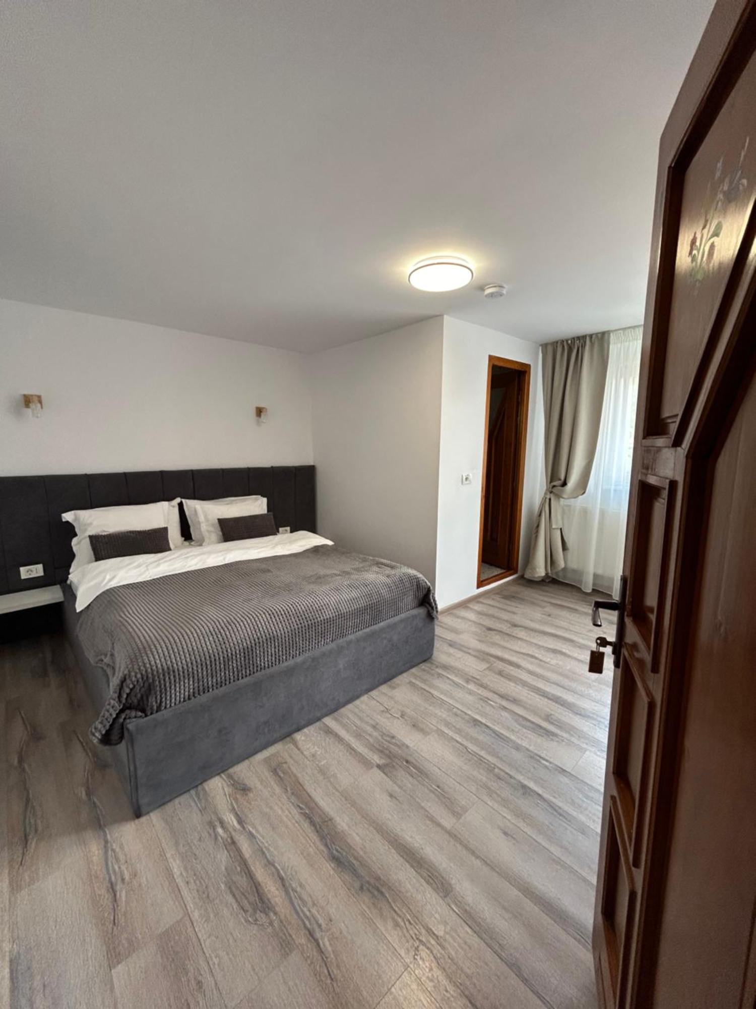 Casa Mia Hotell Moeciu De Sus Eksteriør bilde