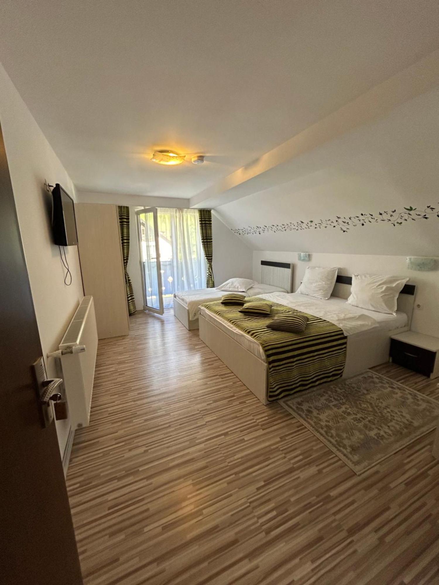Casa Mia Hotell Moeciu De Sus Eksteriør bilde