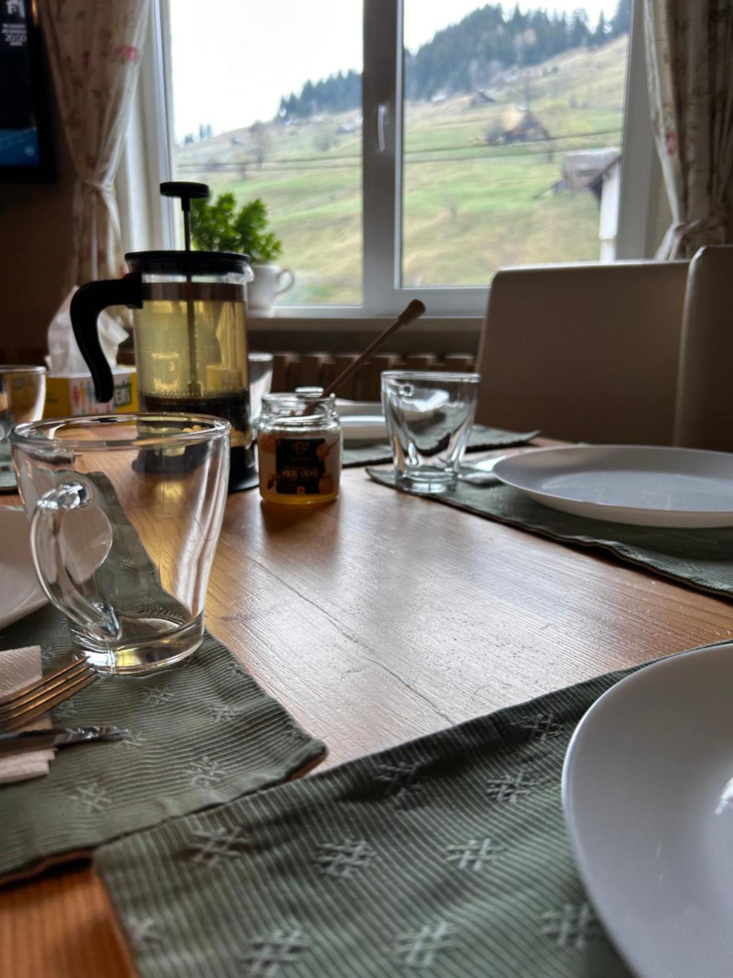 Casa Mia Hotell Moeciu De Sus Eksteriør bilde