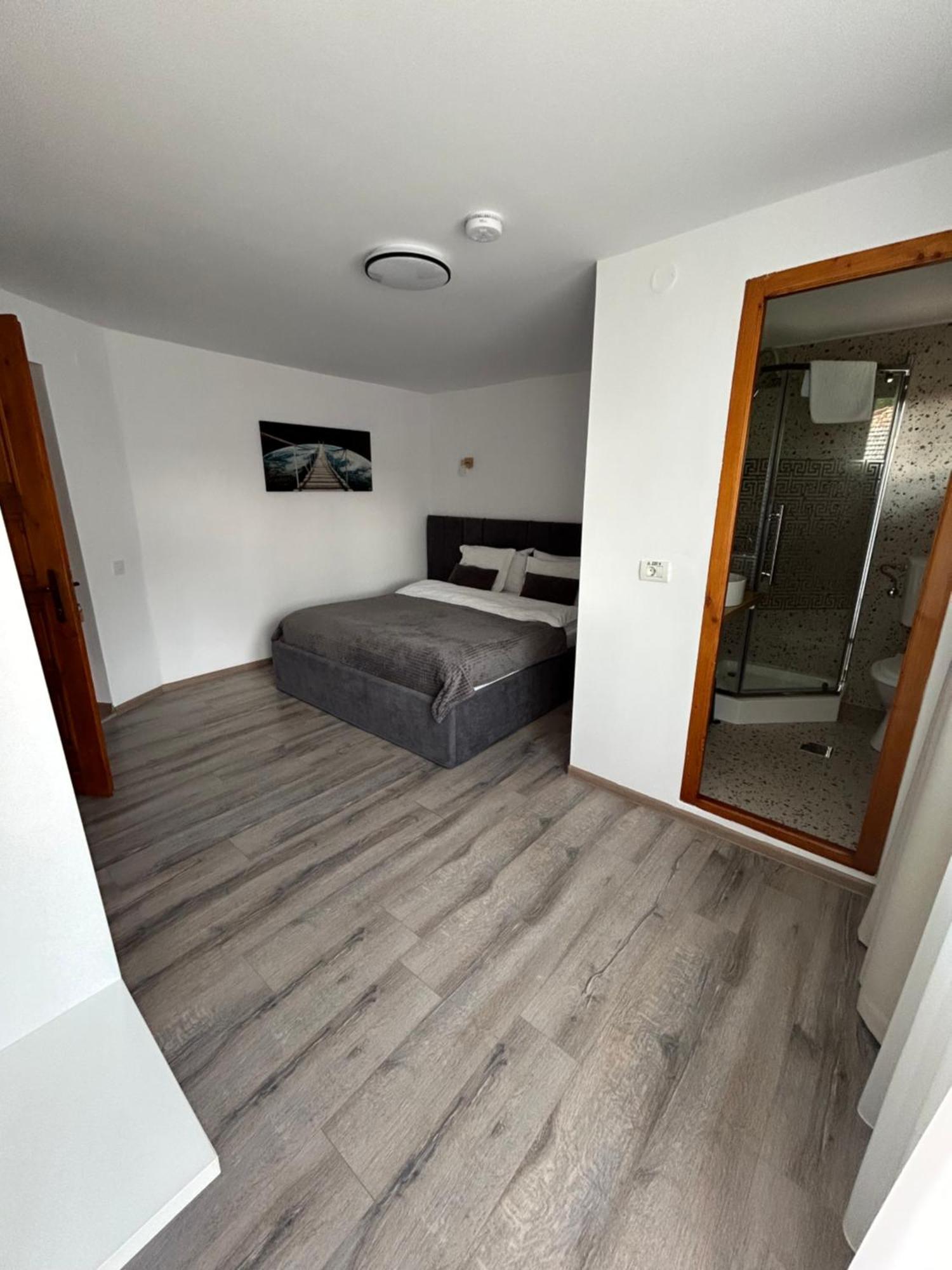 Casa Mia Hotell Moeciu De Sus Eksteriør bilde